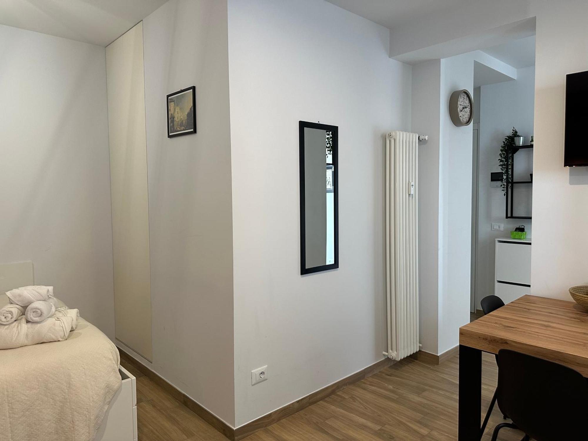 Repetti Design - 10 Min To Centre & Airport Milán